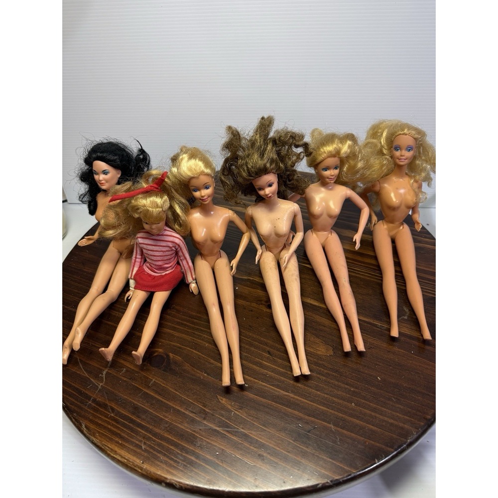 Barbie Dolls Blonde Nude Lot Of 6 With Younger Barbie - Picture 11 of 11